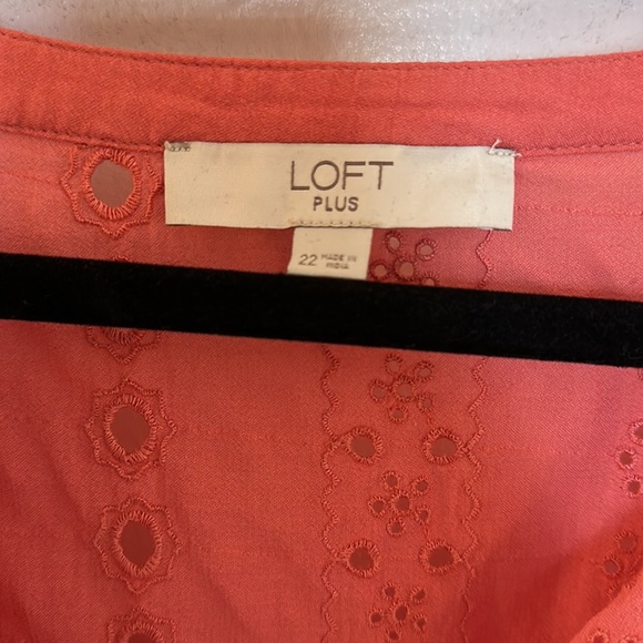Loft size 22 coral eyelet lace top. Euc - Picture 3 of 8